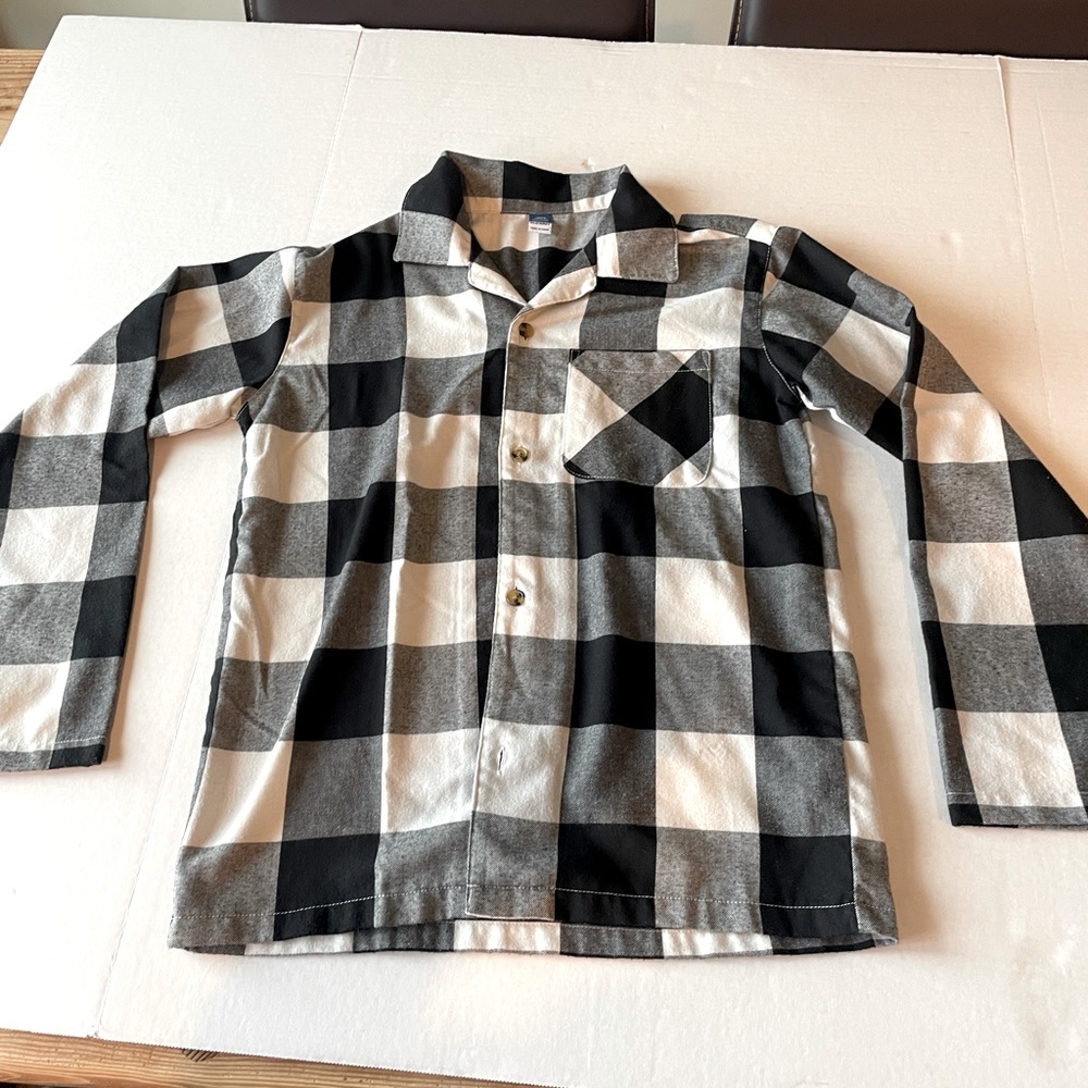NWOT. Old Navy kids sleep shirt.